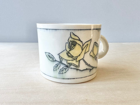 Large Yellow Rose Mug (20 oz)