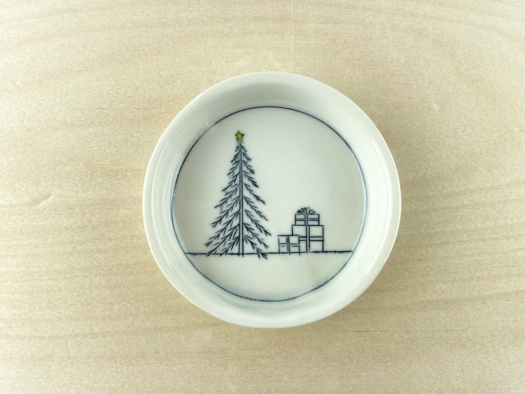 Pine & gifts - tiny round
